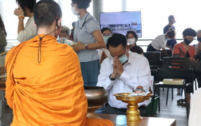 รายการ “ทำอะไรก็ธรรม”
